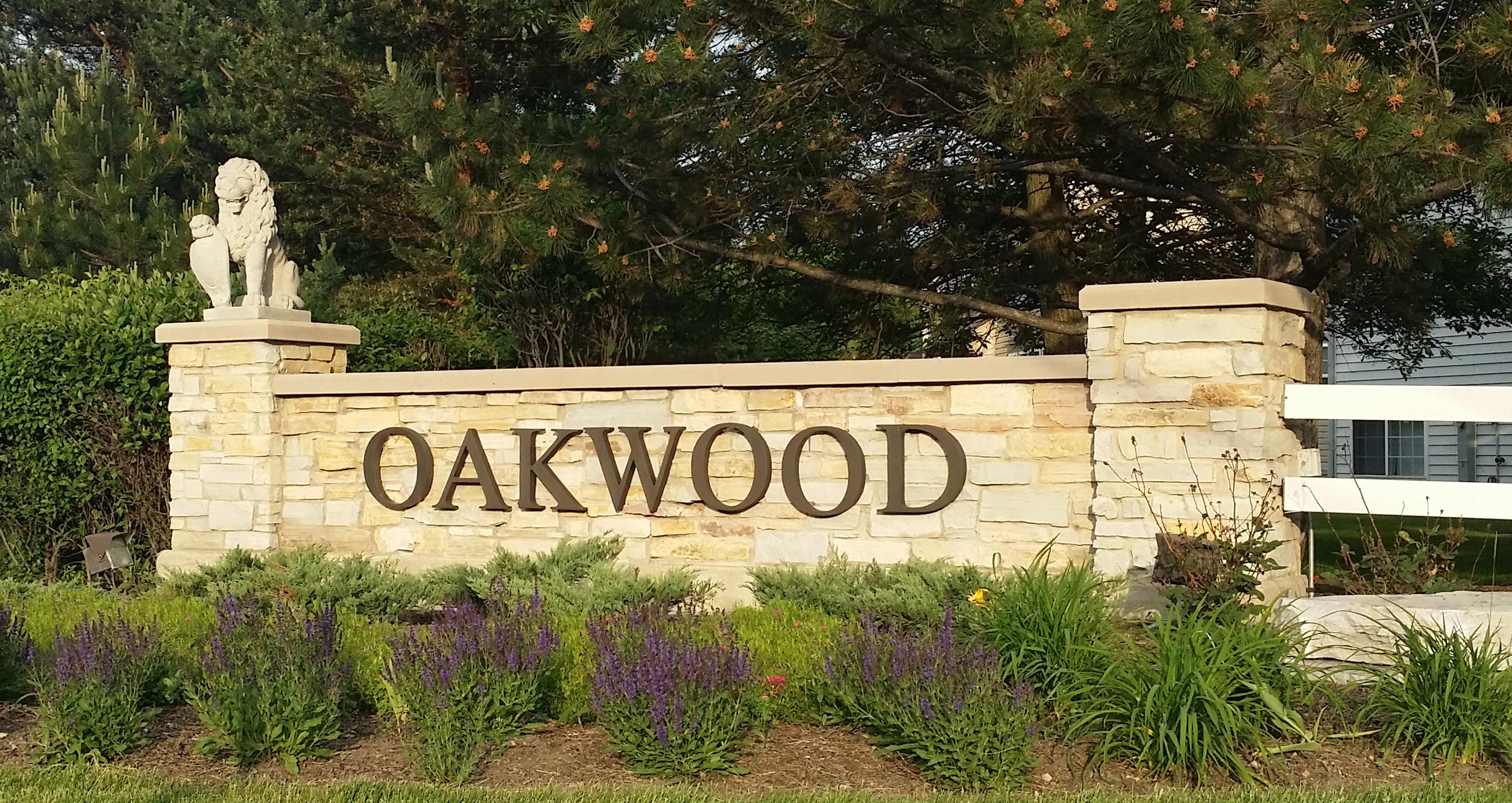 entrance_summer Oakwood Homeowners Association